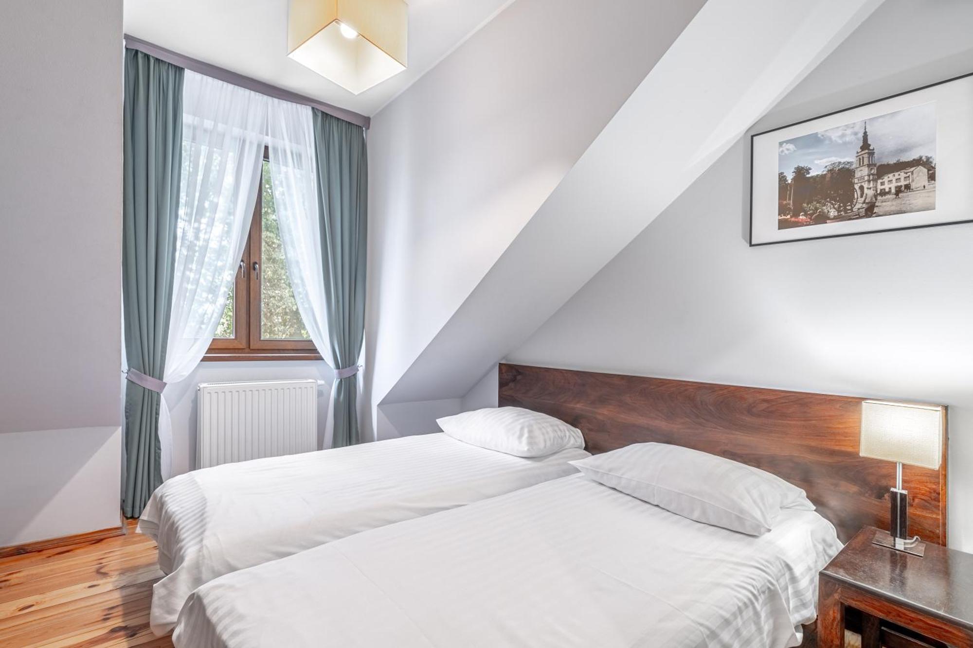 Dom Pracy Tworczej Apart otel Uniejow Dış mekan fotoğraf