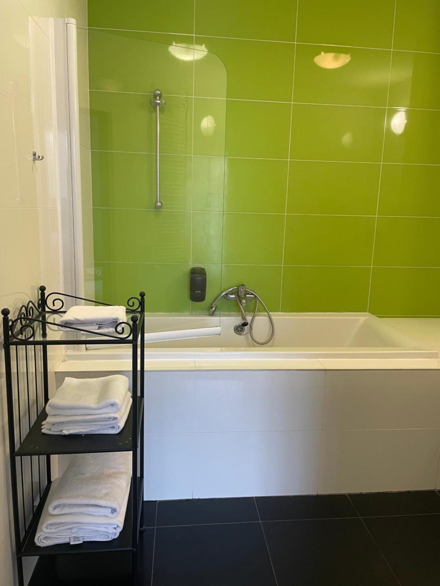 Dom Pracy Tworczej Apart otel Uniejow Oda fotoğraf